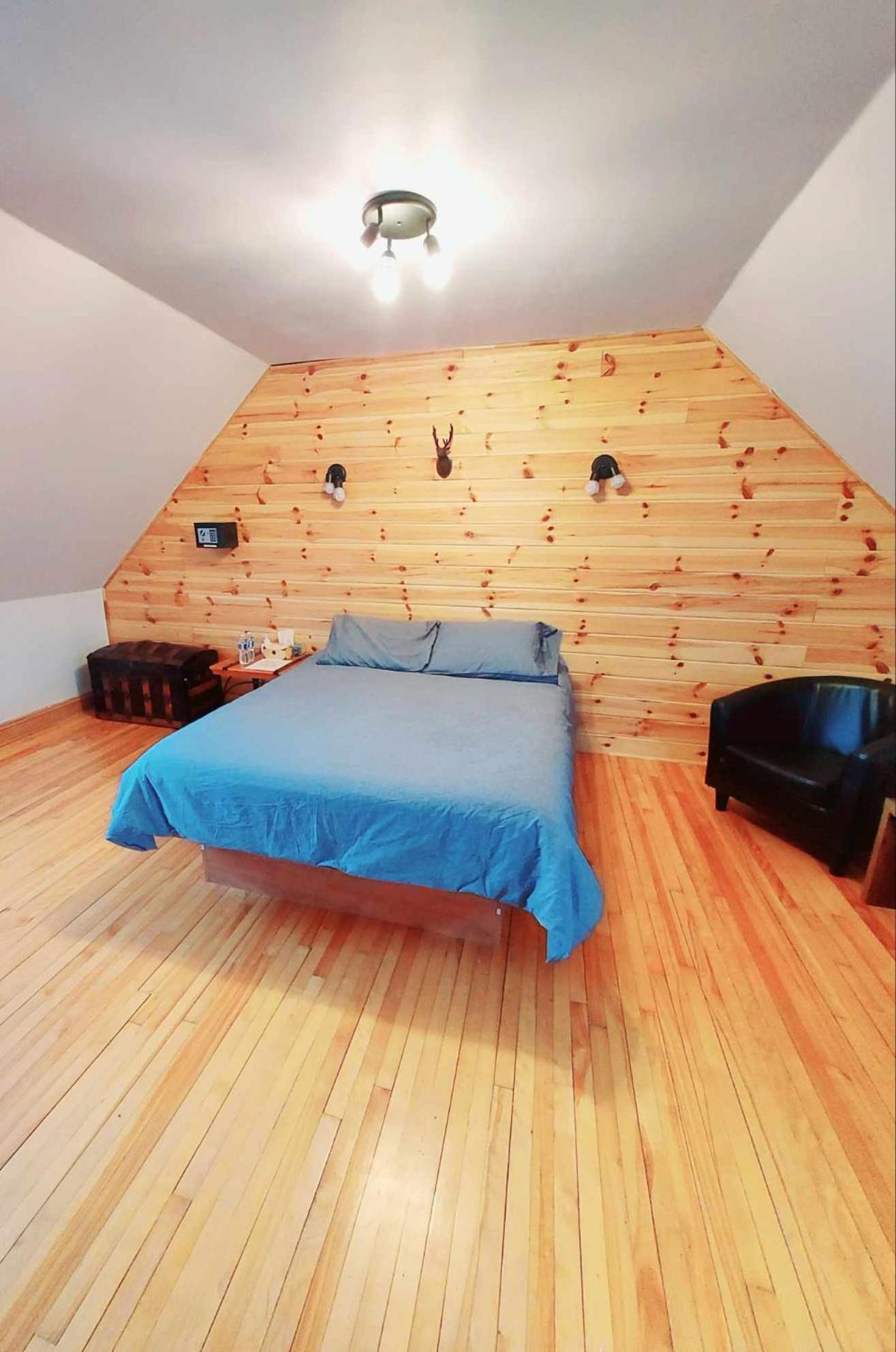 Auberge Le P'Tit Bonheur Saint-Laurent-de-l'ile d'Orleans Esterno foto